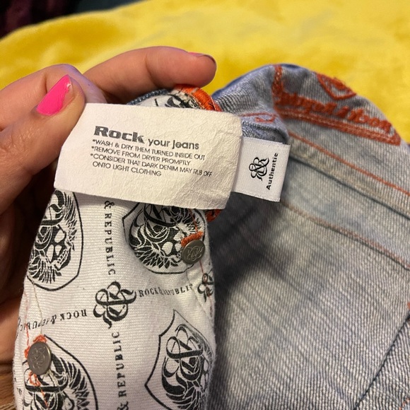 Rock and Republic Jeans - Picture 7 of 8